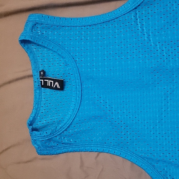 Tank top - Picture 2 of 4